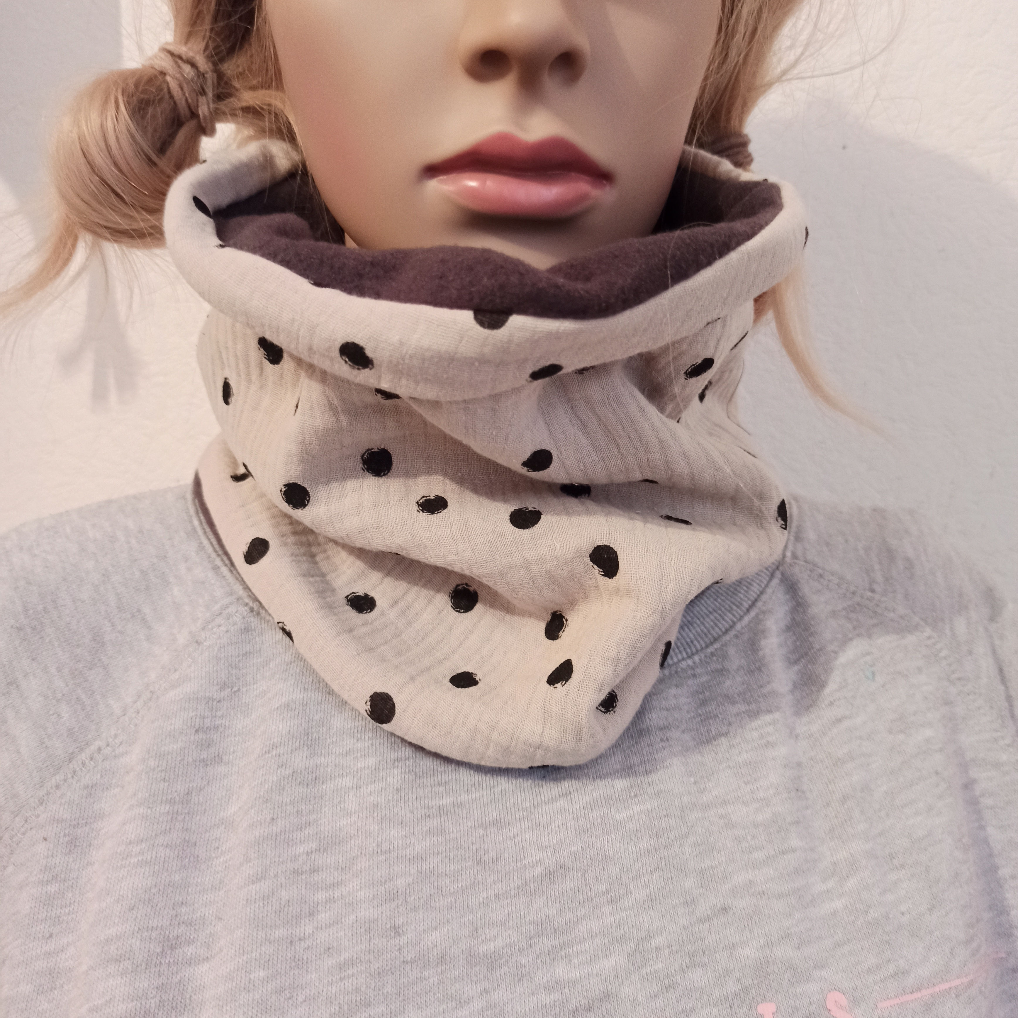C- Tour de Cou enfant pois grise beige 54cm
