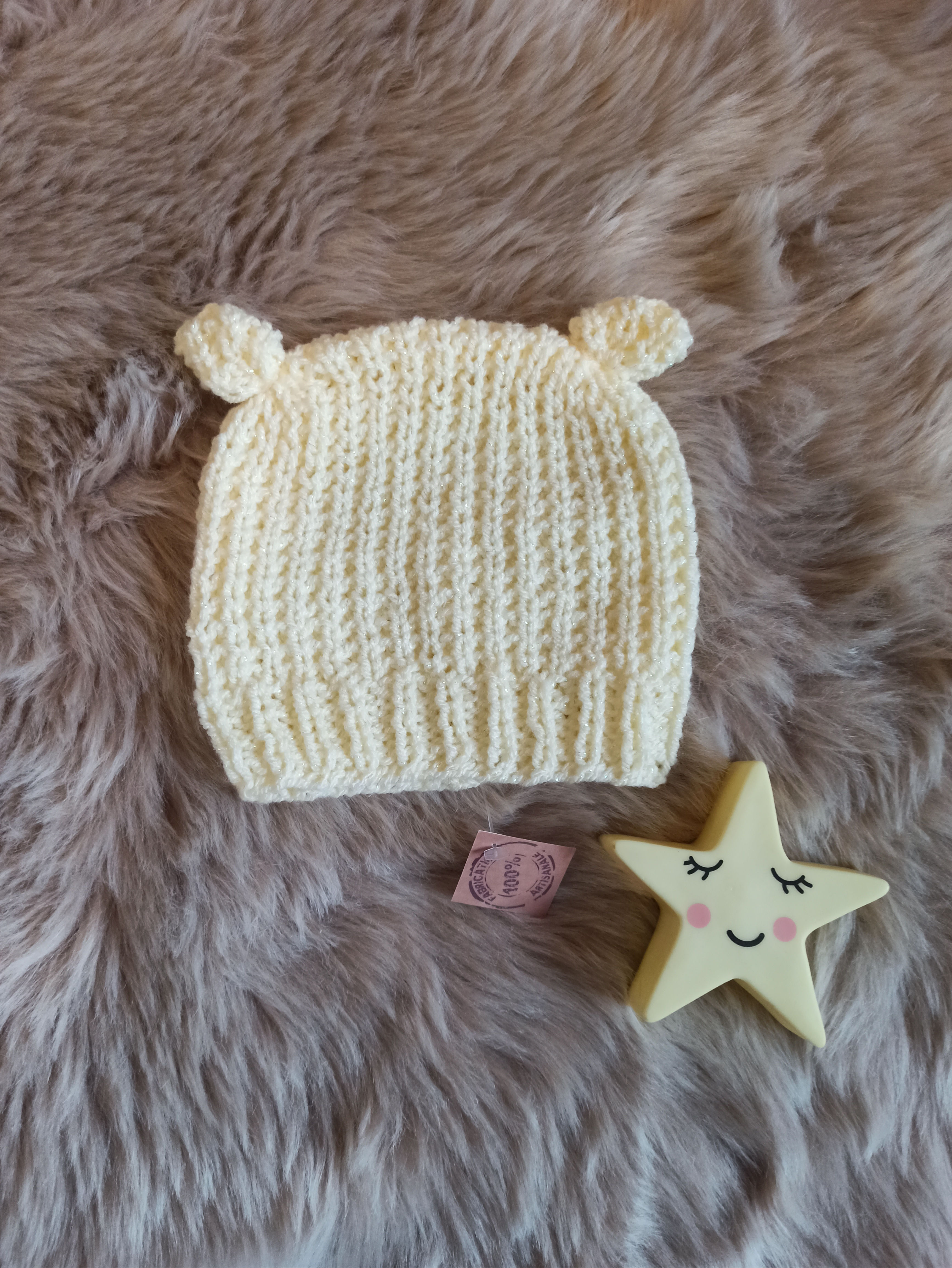 C-Bonnet ''jaune pâle oreilles''40cm