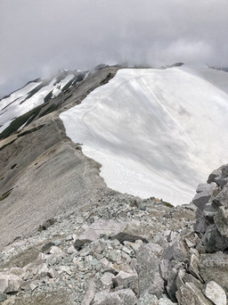 Tateyama winter snow hike 