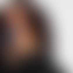 CHAKA KHAN Signs With The SRG/ILS Group