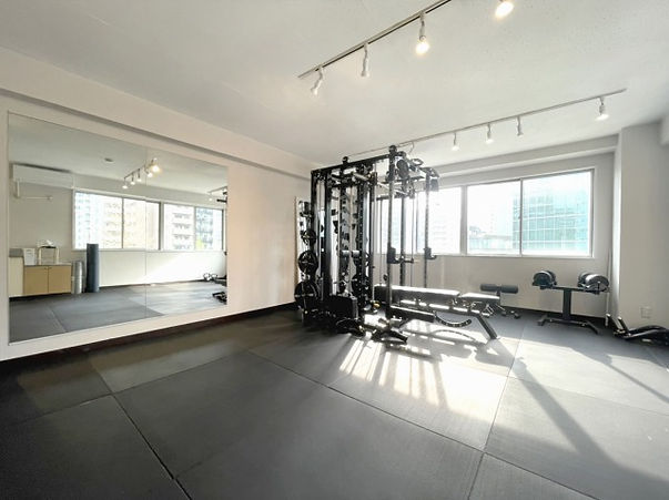 パーソナルジムPremium fitness白金高輪駅前店