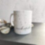 Tasse "weekend" mit Punkten