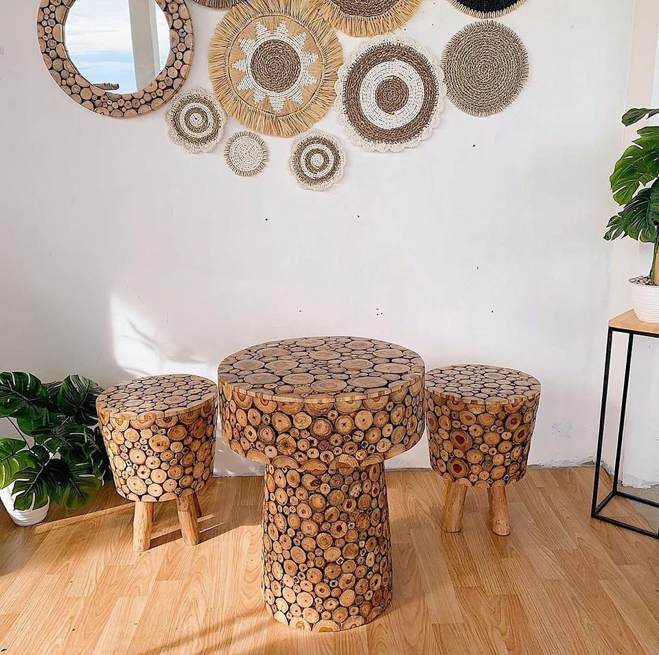 Chaises en bois - Table en bois - Déco salon - Fait main - Made in Bali - Décoration intérieur