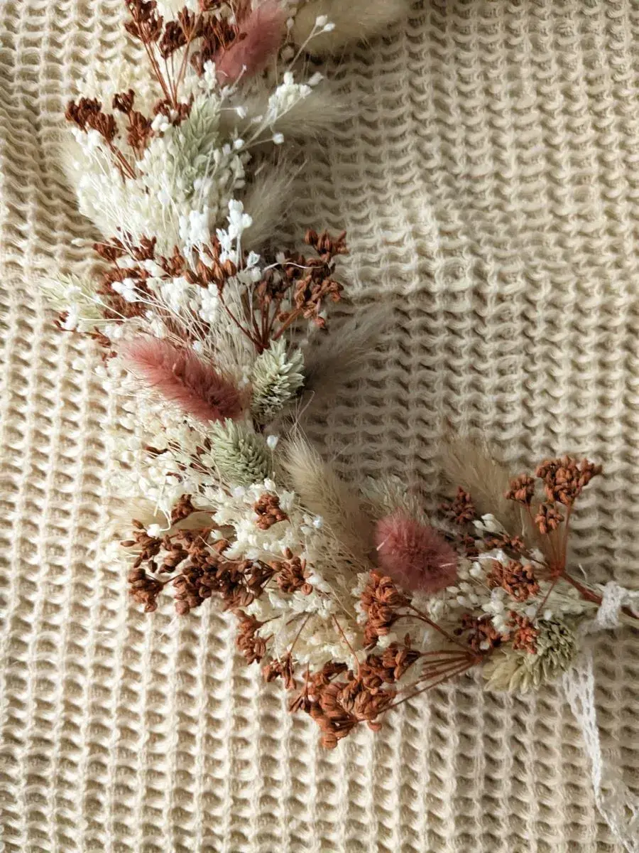 Thumbnail: EMMA | Couronne Murale Ornée de Fleurs Séchées Naturelles - Déco murale - Suspension murale - Idées déco