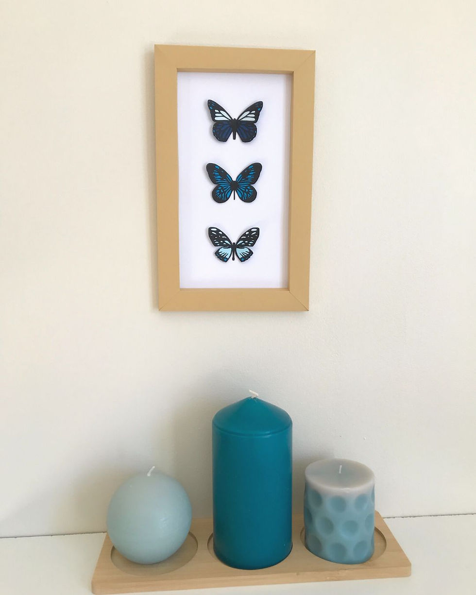 Miniature : Vertical Marron Blanc Papillons Bleus - Tableau Origami en Papier « Tableau papillons » - Déco murale - Papier Origami