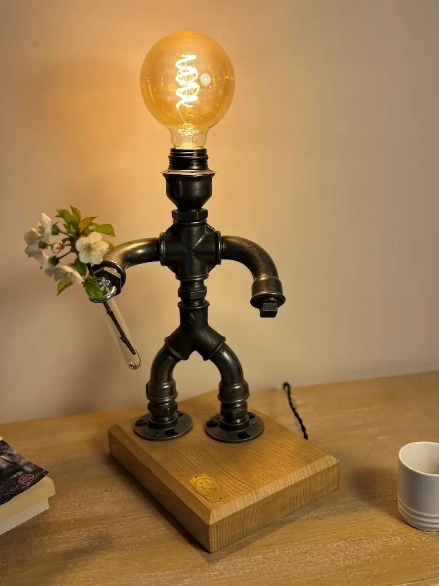 Thumbnail: Lampe artisanale bois métal avec fleur – Luminaire design industriel romantique - Fait main - Made in France - Déco salon