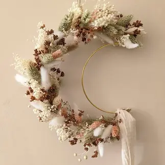 HUGO | Couronne Murale en Fleurs Séchées en Forme de Croissant de Lune - Décoration murale bohème - Fait main - Made in France