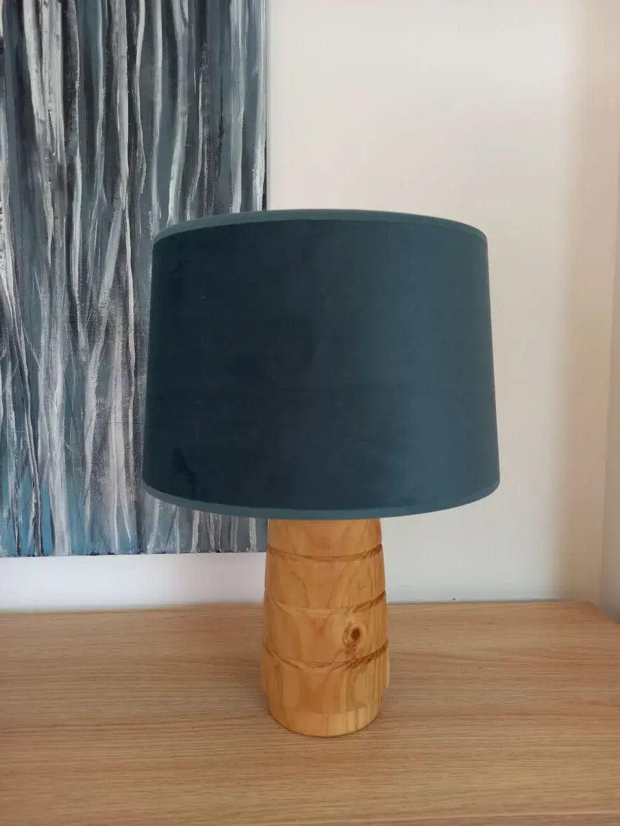 Thumbnail: Lampe de chevet en bois de cyprès – Élégance personnalisable et naturelle - Fait main - Made in France - Home decoration