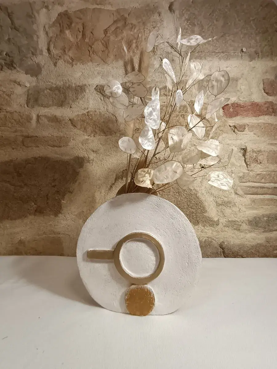 SPIRIT #1 – Vase sculptural en faïence blanc et or | Art spirituel et décoratif - Fait main - Made in France