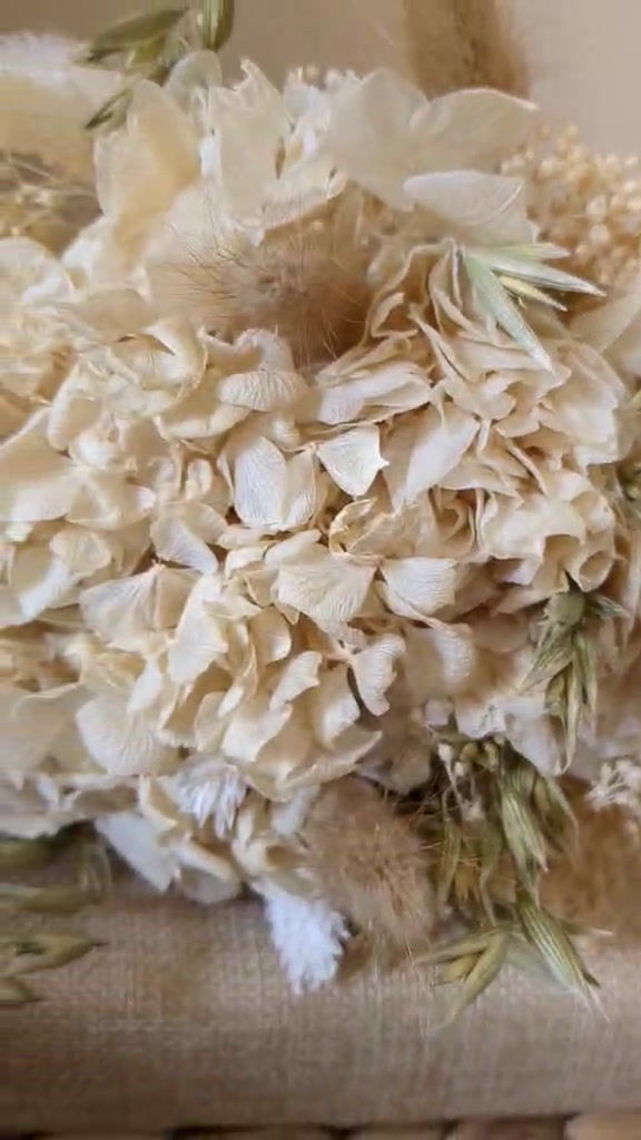 Miniature : LINA | Bouquet de Fleurs Séchées aux Tons Verts, Crèmes et Naturels - Fait main - Made in France - Décoration intérieur
