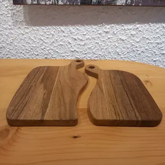 Deux Planches à Découper en Noyer – Élégance et Robustesse - Fait main - Made in France