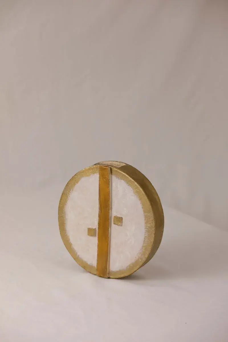 Thumbnail: SPIRIT #2 – Vase décoratif en faïence blanc & or | Art spirituel et réversible - Fait main - Ceramique art