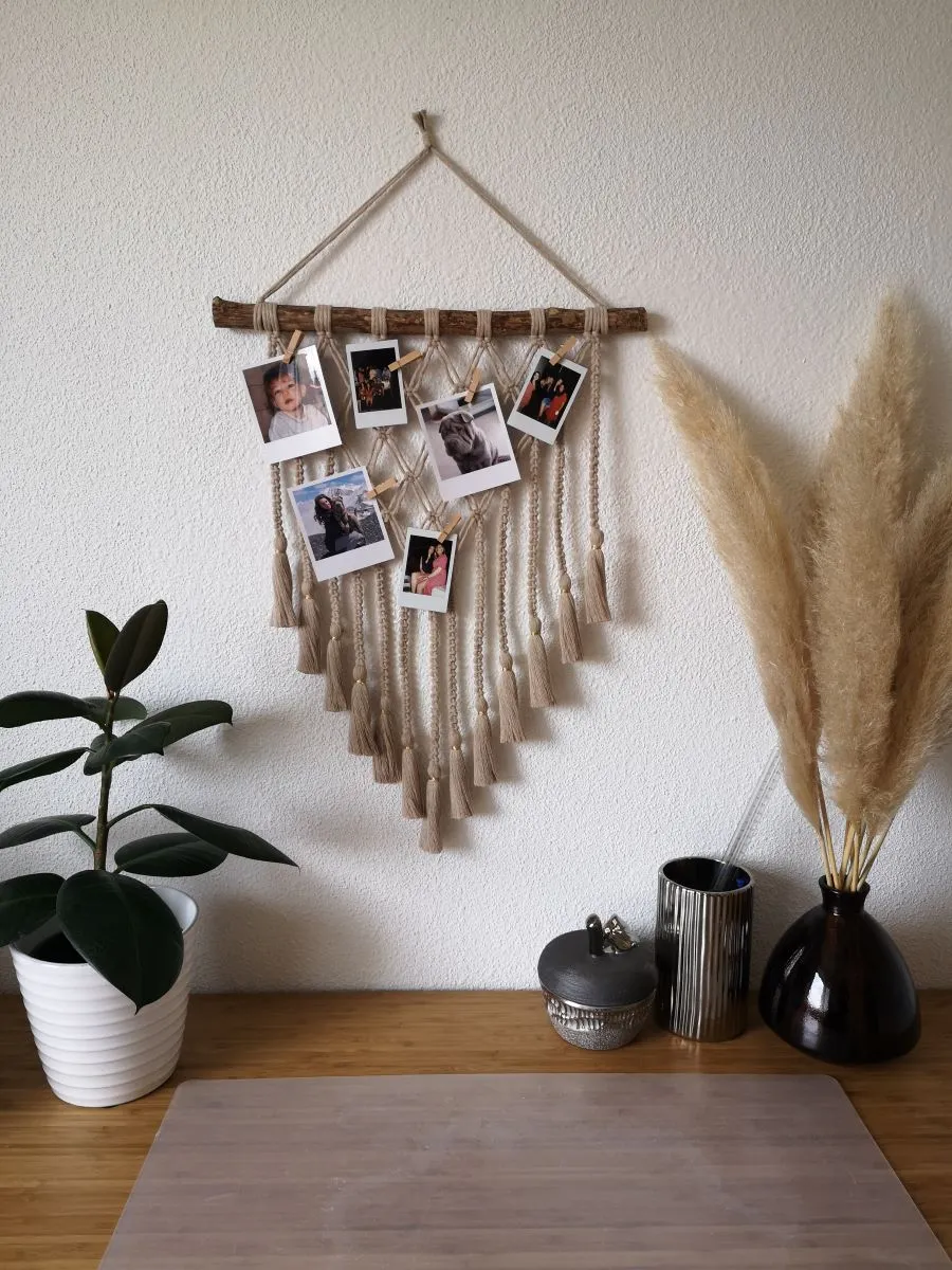 Porte-Photos en Macramé : Élégance Bohème - Fait main - Décoration murale - Suspension murale en macramé