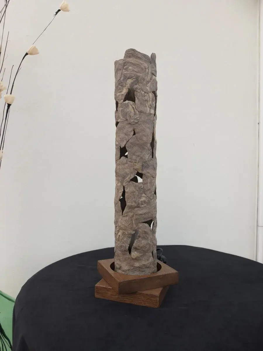 Thumbnail: Luminaire en grès mêlés et bois – Pièce artisanale Wabi-Sabi 48 cm - Fait main - Idées décos