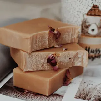 Collection de Savons Artisanaux Bio – Fabrication Française – 100 % Naturels - Idées de cadeaux