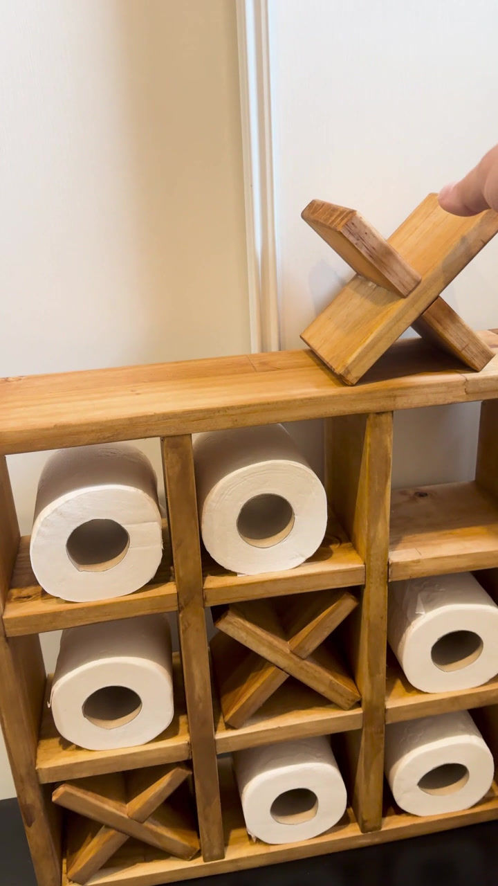 Thumbnail: Rangement poétique en bois – L’étagère Morpion, entre jeu et artisanat - Fait main - Wood video