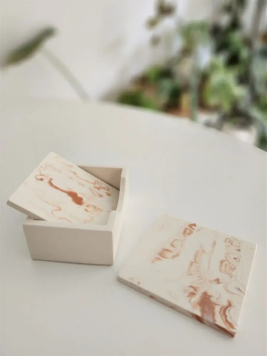 Thumbnail: Lot de 4 dessous de verre carré effet marbré blanc et bronze - Dessous de verres decoratif - Deco interieur