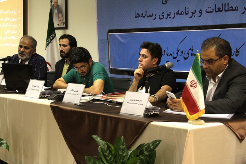 تصویر پنل 2018. از چپ : احمد عامری، آرش سلیمانی، محمد حیدرزاده، محسن سالک، حمید ضیایی پرور| منبع: دفترمطالعات وبرنامه ریزی رسانه ها