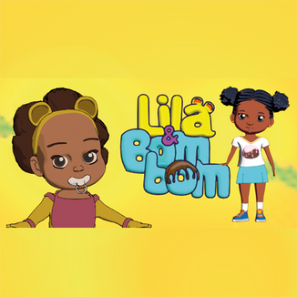 2 meninas olhando pra tela e sorrindo com a logo Lilá e Bombom