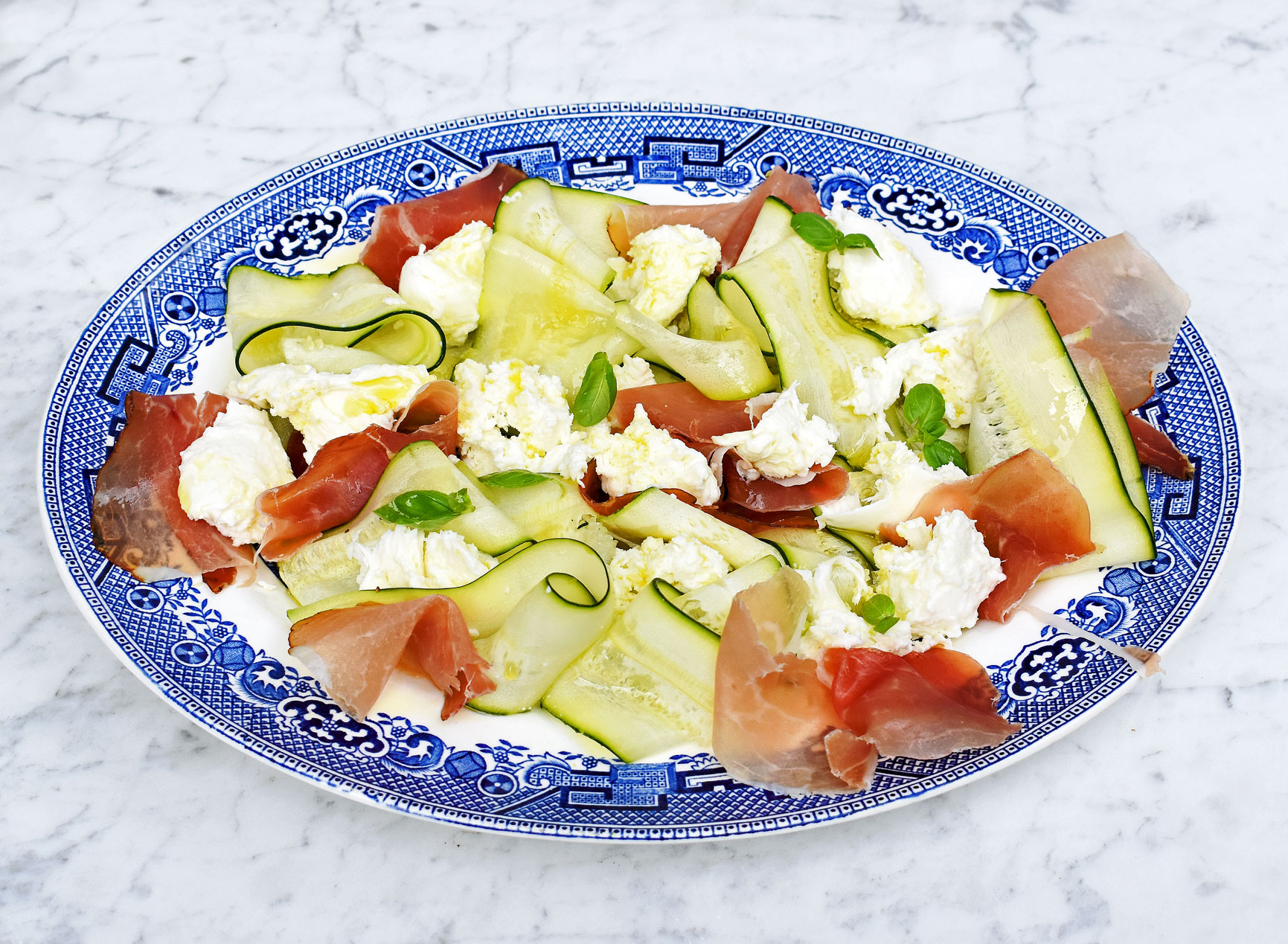 Courgette, mozzarella and Parma ham salad