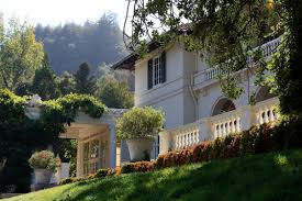 Wanda Kownacki Collection Tour  + Montalvo Arts