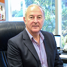 Andrew_Dean_500px.jpg