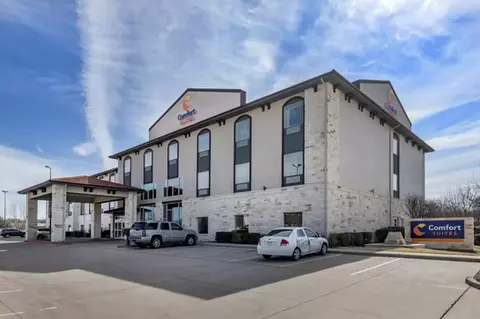 comfort suites - granbury TX.webp