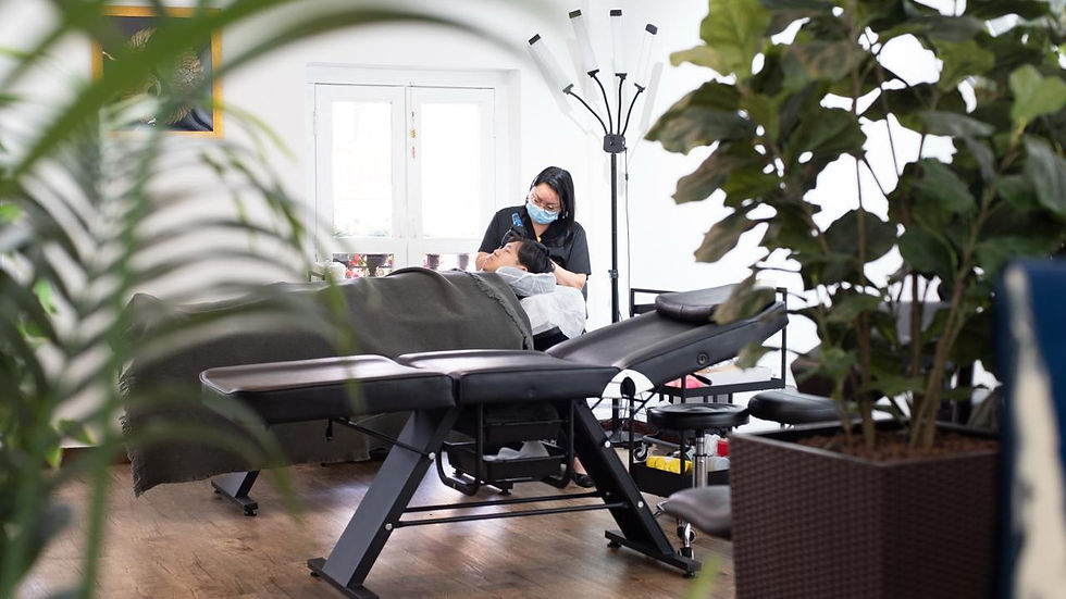 Free consultation for affordable scalp micropigmentation Singapore at Arab Street clinic