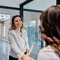 Semonin Agent shaking hands with client