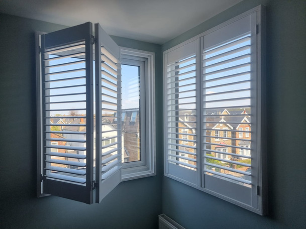 folding shutters
