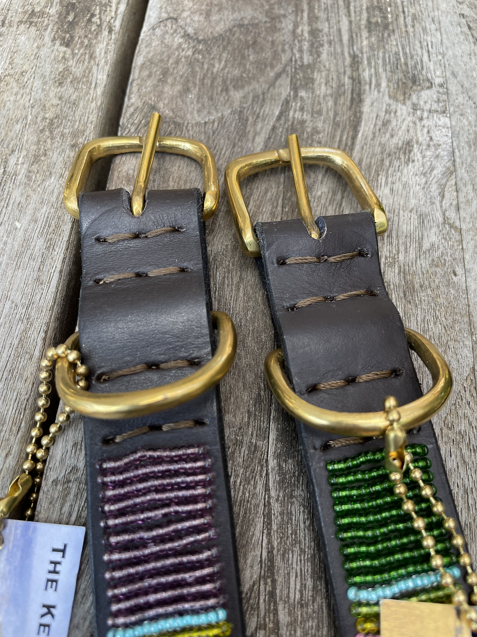 Miniaturbild: Hundehalsband perlenbestickt von Hand Bijou Lederverschluss