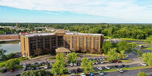 Holiday Inn Crystal Lake.jpeg