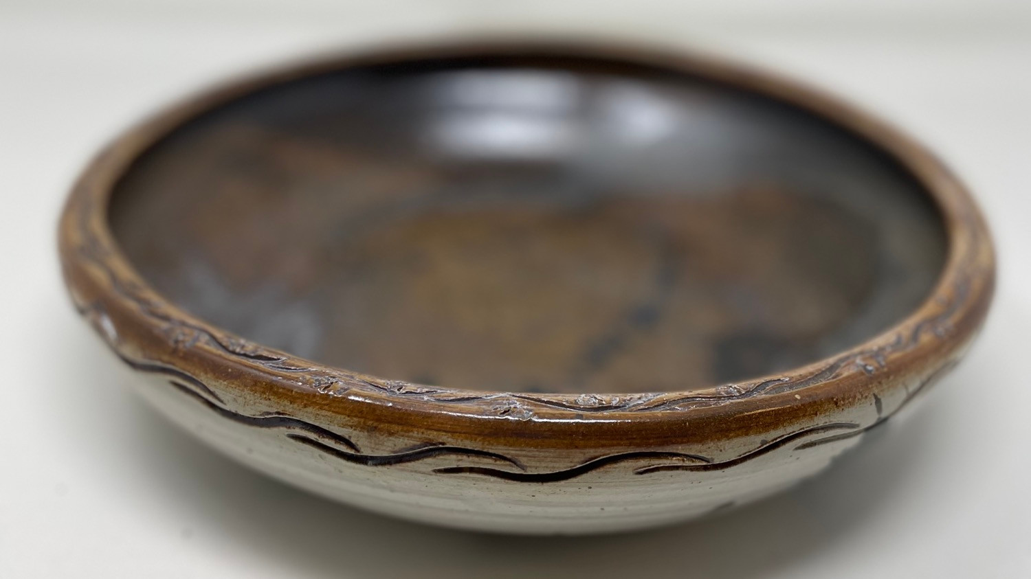 Serving bowl