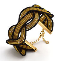Bracelet en herbe dorée, avec la partie métallique ornée de plaqué or