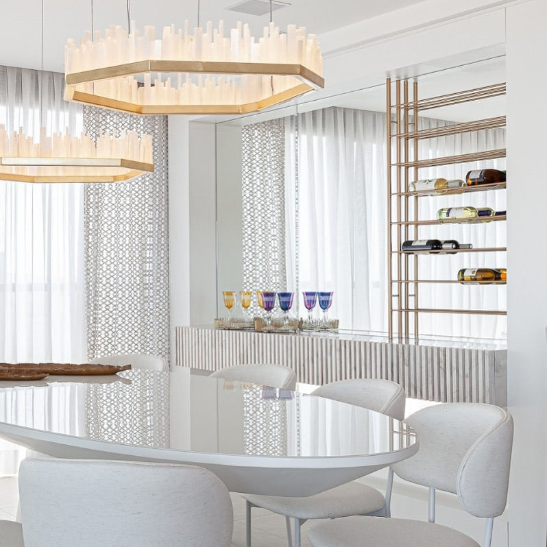 الصورة المصغرة: Crystal Quartz Chandelier Metropolis Downtown