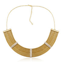 Collier d’herbe dorée indigène brésilienne.