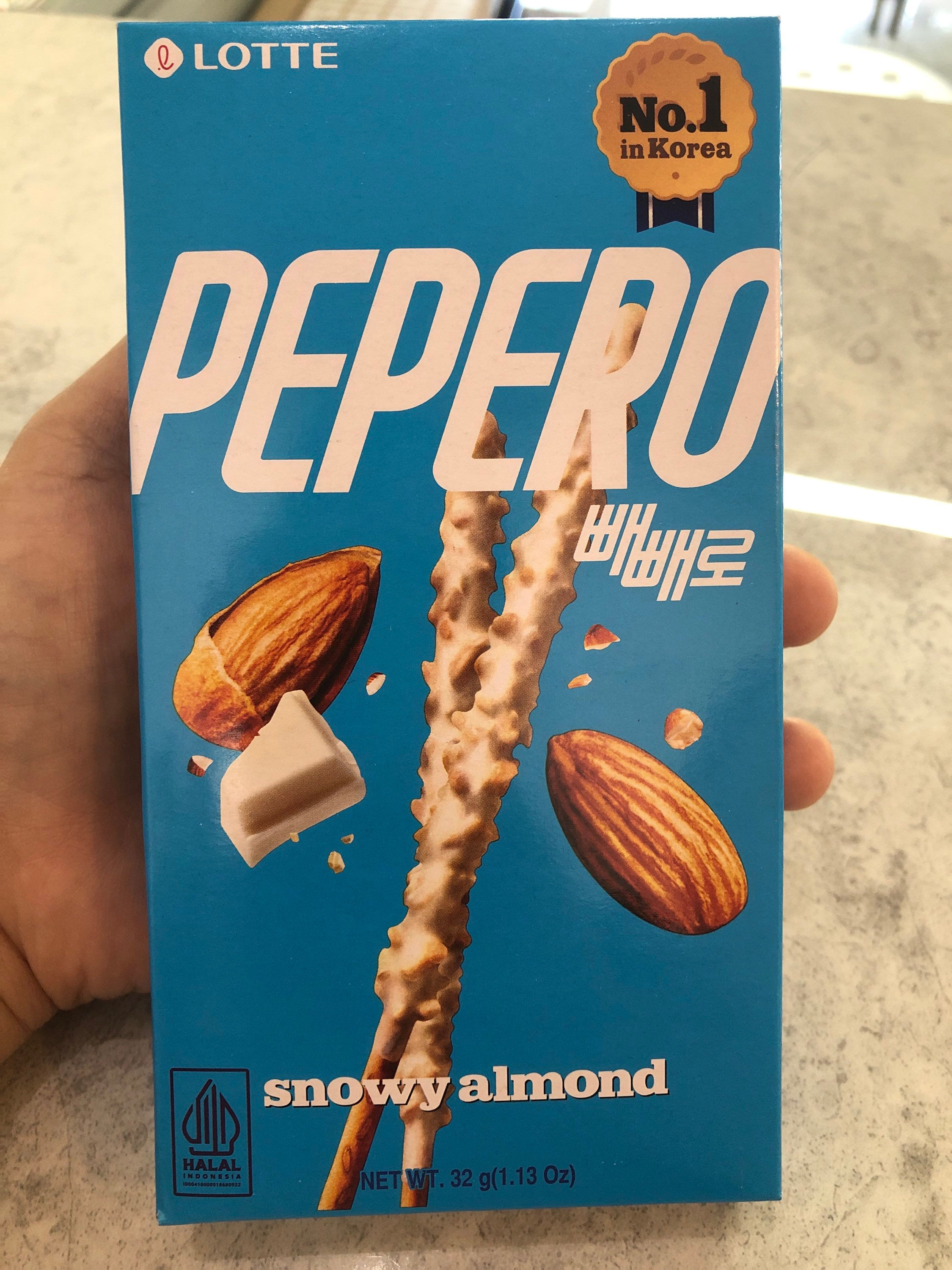 Pepero ( snowy almond )