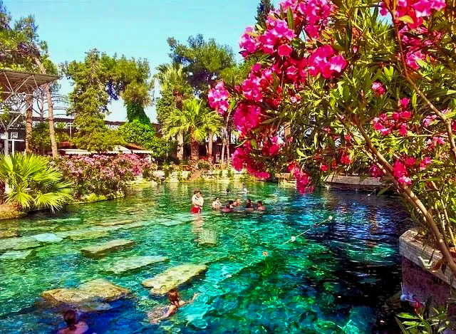Античный Бассейн Клеопатры-Памуккале-Pamukkale-Иераполь-Иераполис-Хиераполис-Hierapolis.