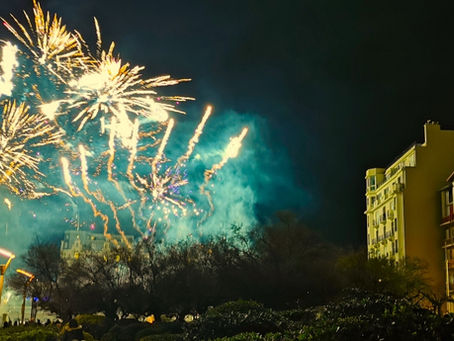 ¡FIESTA y FUEGOS ARTIFICIALES el 15 DE AGOSTO!