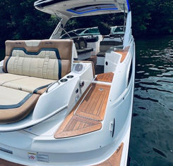 Lake of the Ozarks Luxury Boat Rental