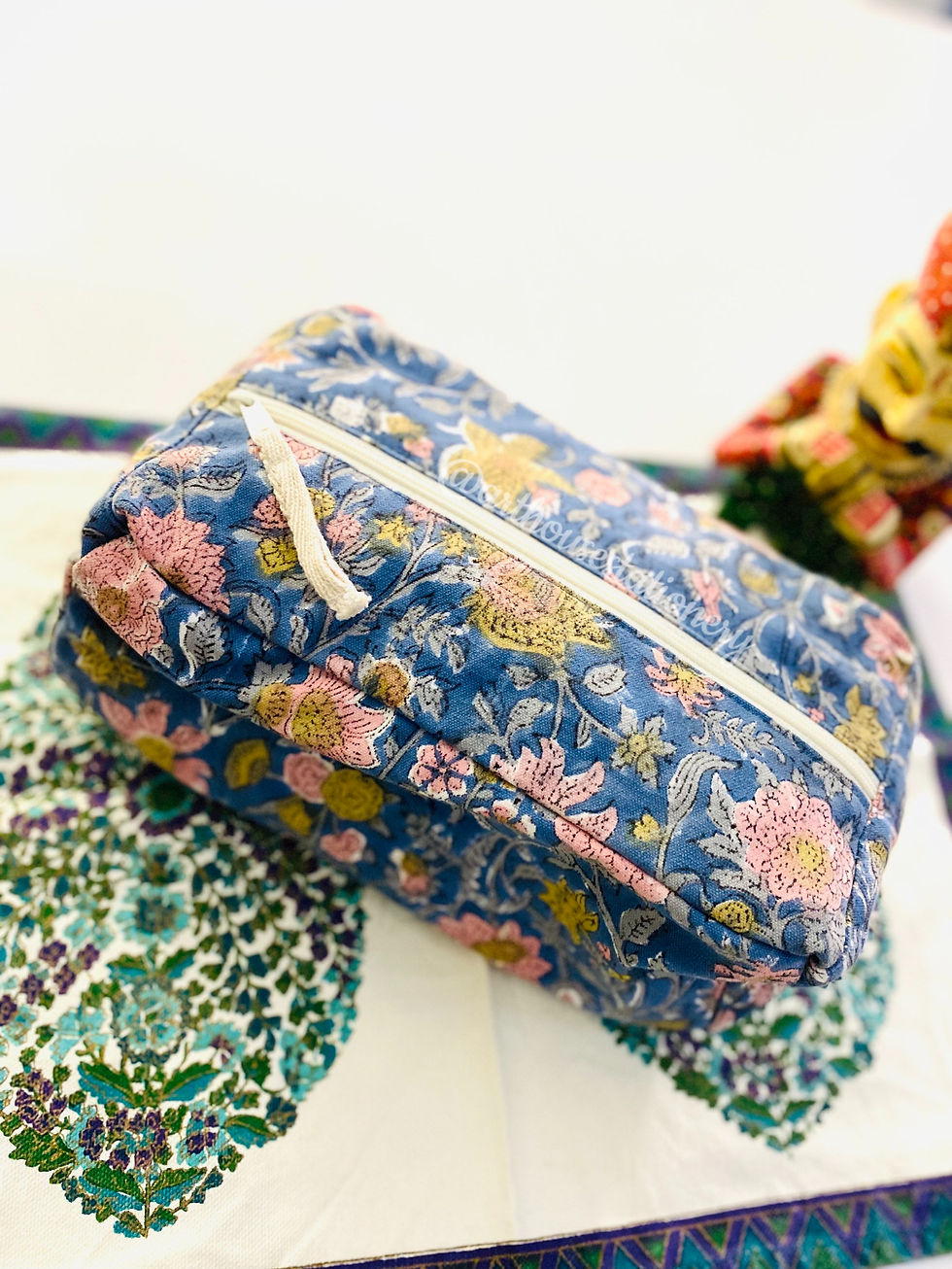 縮圖：Spacious 3-Piece Floral Block Print Travel Bag Set