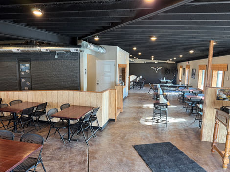 Large dining capacity with a variety of tables to accommodate all sizes of groups