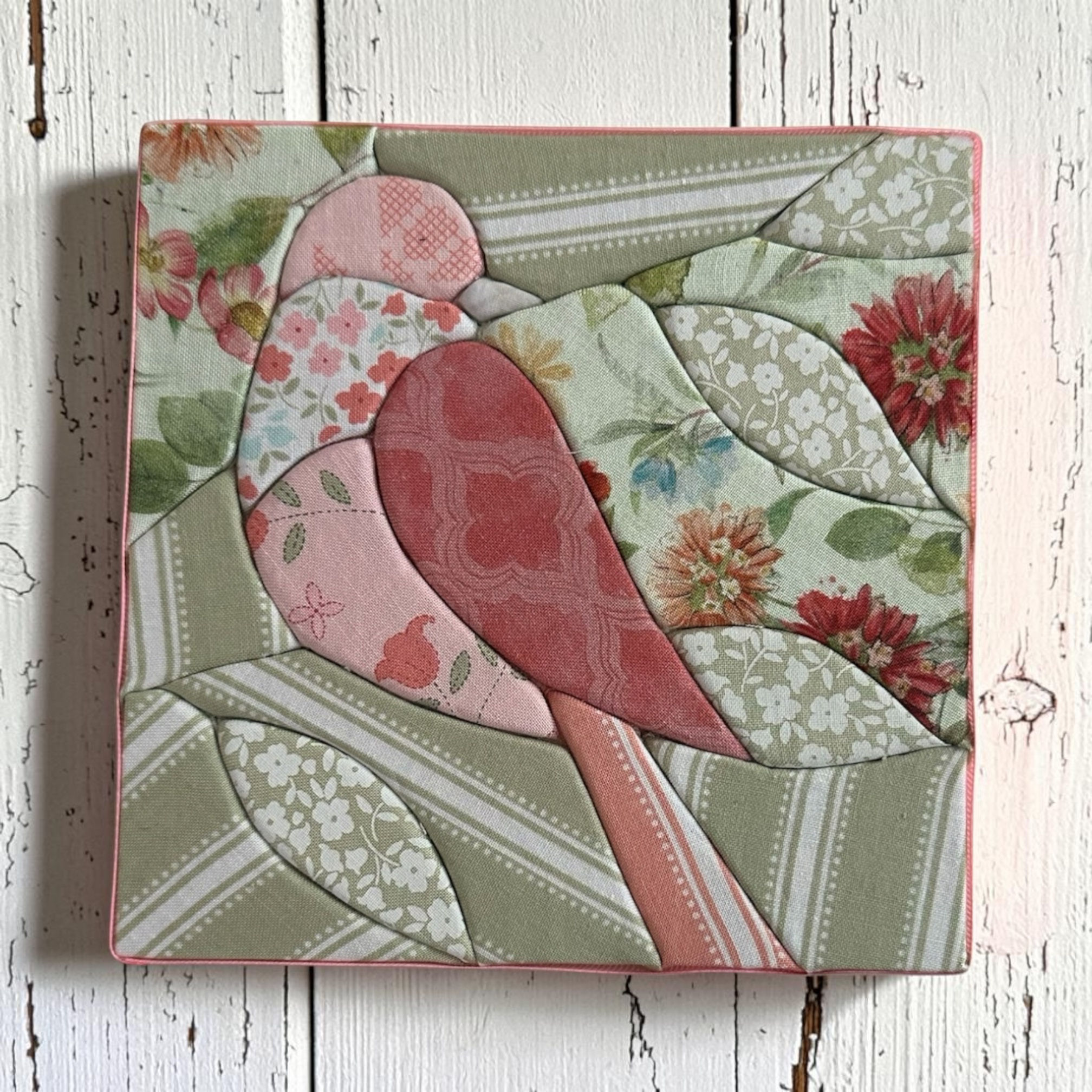 Kinusaiga Blooming Bird Wall Art