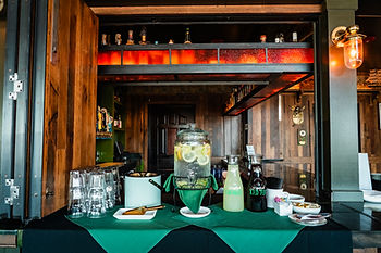 malarkys-irish-pub-semi-private-patio-22.jpg