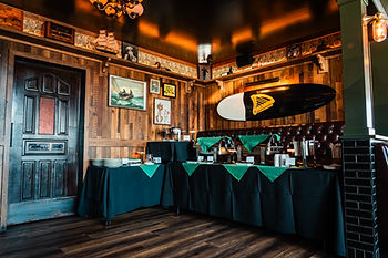 malarkys-irish-pub-semi-private-patio-28.jpg