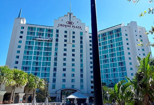 FullSizeRenderCROWN PLAZA UNIVERSAL 2.jpg