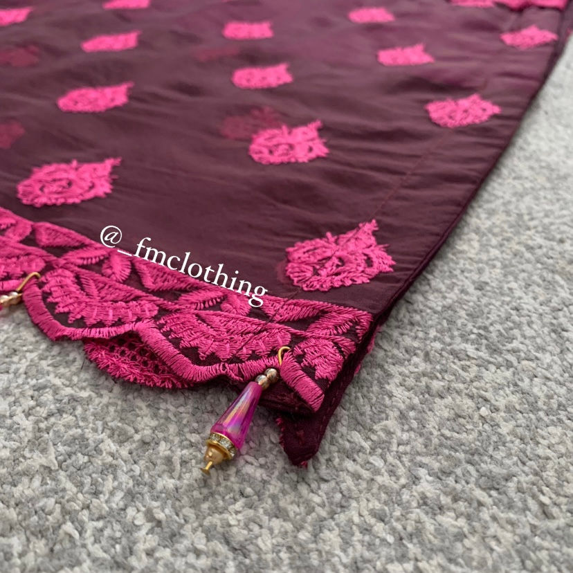 Thumbnail: Dark Plum Chickankari