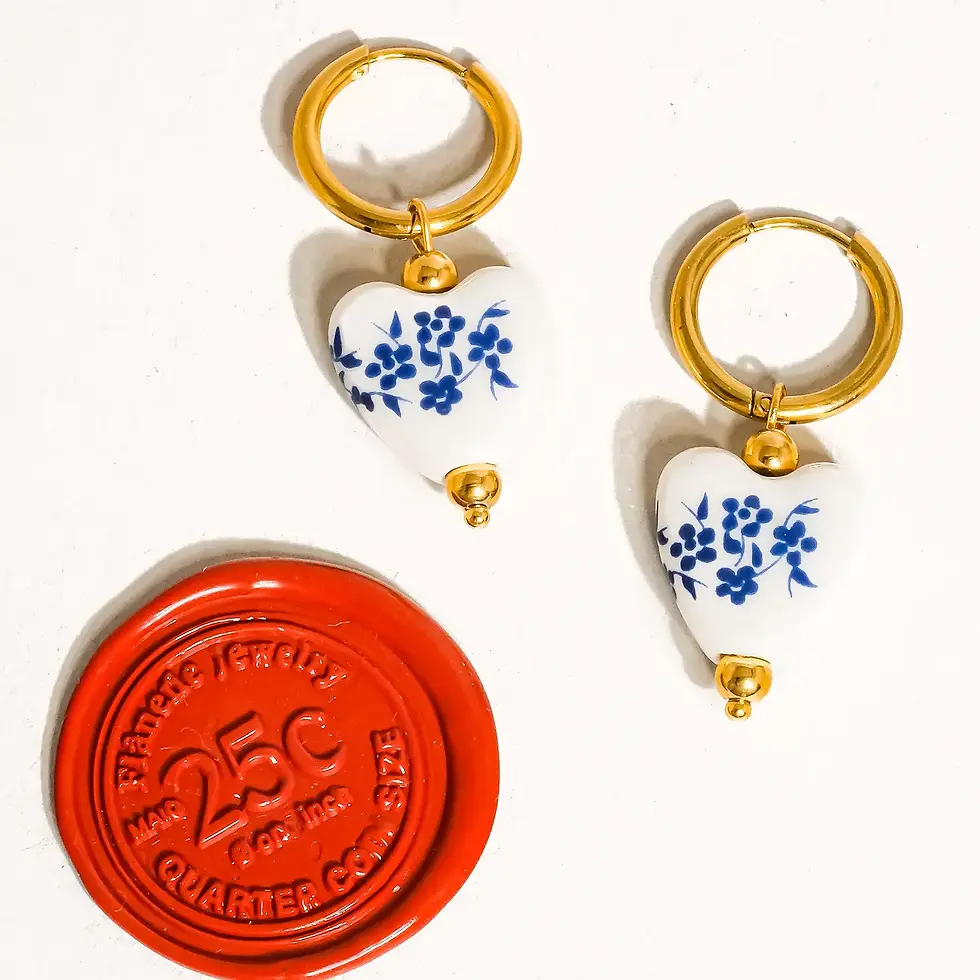 Thumbnail: Yun 18K Gold Non-Tarnish Ceramic Floral Heart Earring