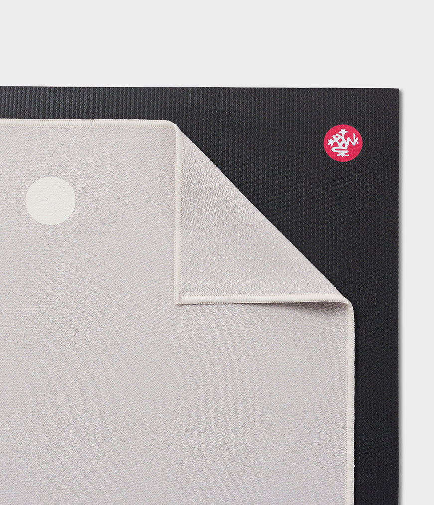 Thumbnail: Manduka Yogitoes Skidless Yoga Mat Towel