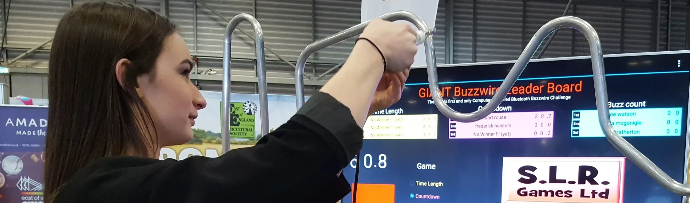 Giant-buzz-wire-game.webp